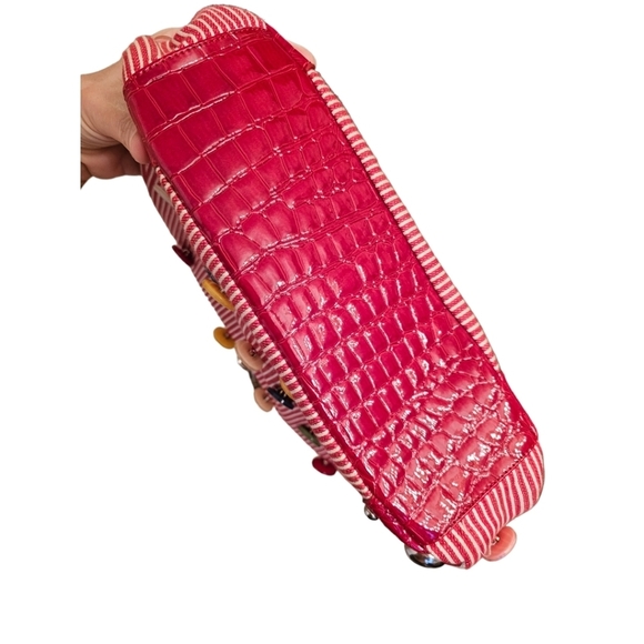 IN'S red and white striped bag with buttons and faux reptile. - Picture 8 of 8